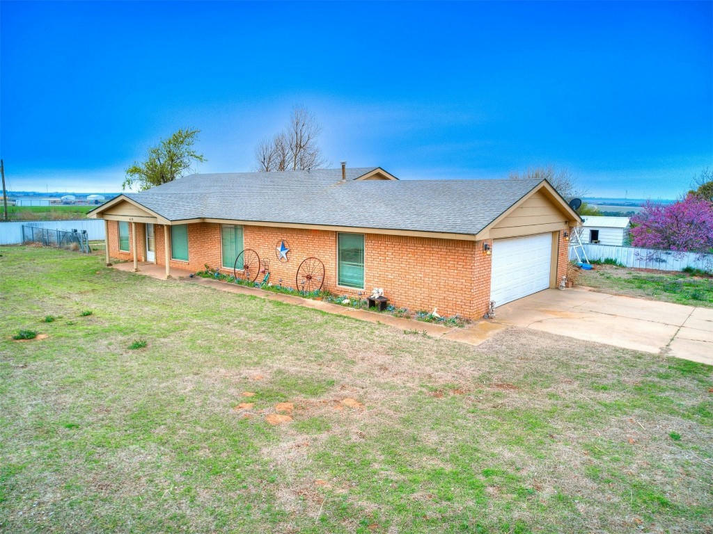 4108 N BROADWAY AVE, HINTON, OK 73047, photo 1 of 50