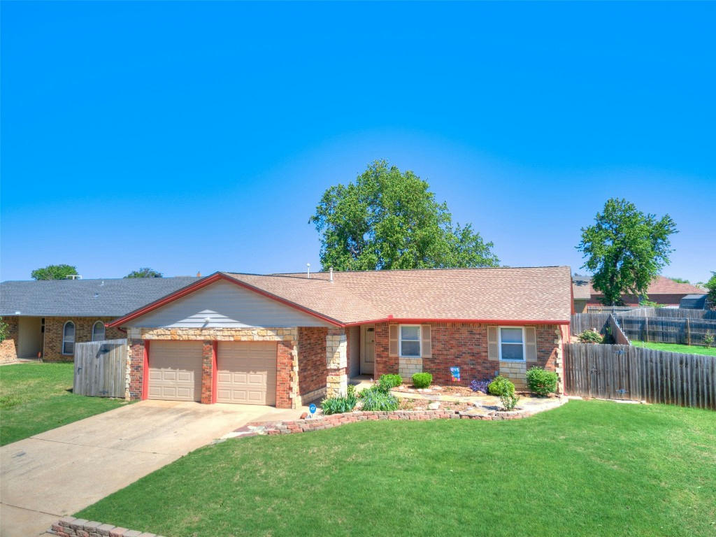 909 SE 9TH ST, MOORE, OK 73160, photo 1 of 36