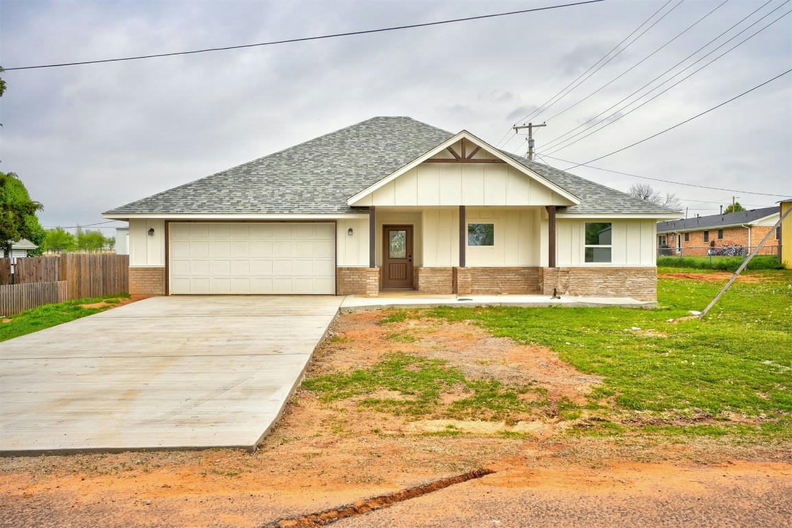 33 E CAMPBELL ST, STERLING, OK 73567, photo 1 of 35