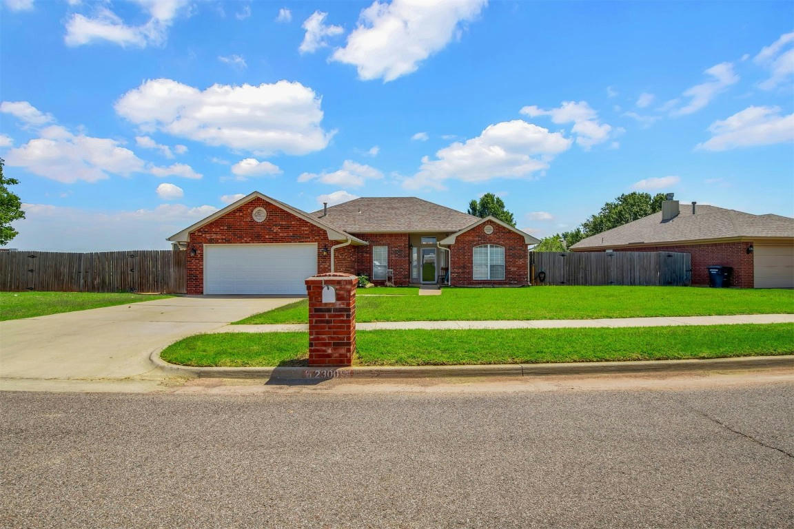 2300 PORT RUSH DR, MOORE, OK 73160, photo 1 of 37