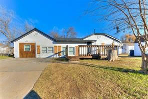 3945 NW 12TH ST, OKLAHOMA CITY, OK 73107, photo 4 of 22