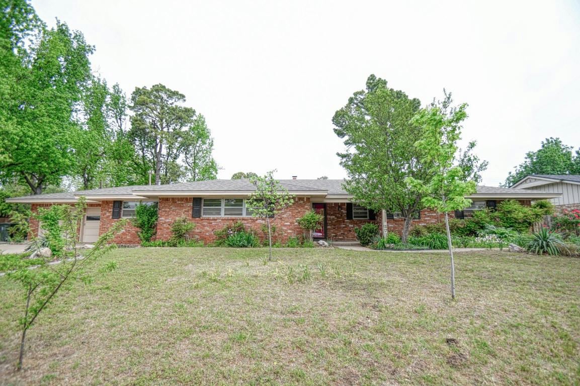 1711 CRESTMONT AVE, NORMAN, OK 73069, photo 1 of 42