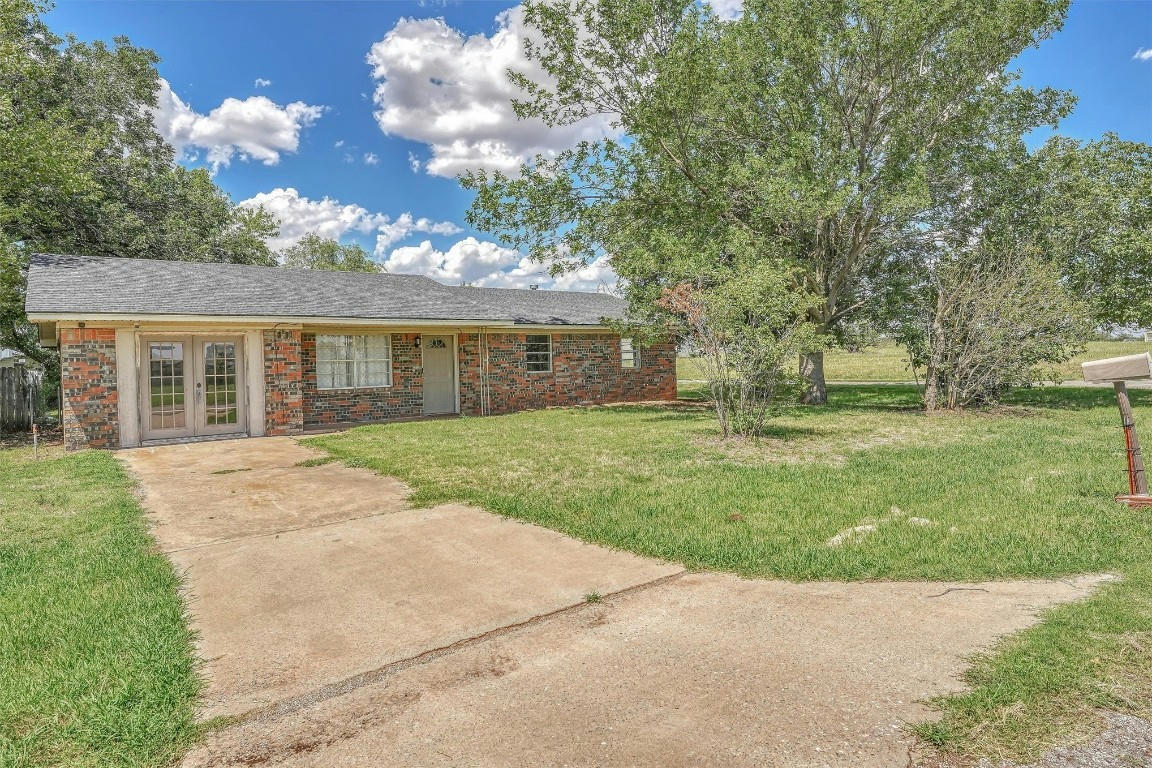 703 W 6TH ST, CUSTER CITY, OK 73639, photo 1 of 37