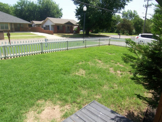 420 S FINDLAY AVE, NORMAN, OK 73071, photo 3 of 30
