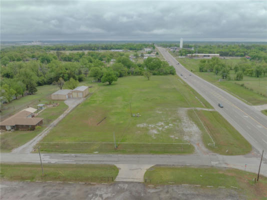 18001 NE 23RD ST, HARRAH, OK 73045, photo 3 of 19