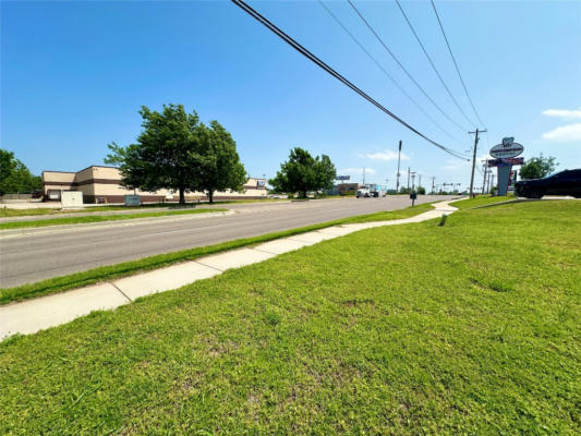 1451 S POST RD, MIDWEST CITY, OK 73130, photo 4 of 9