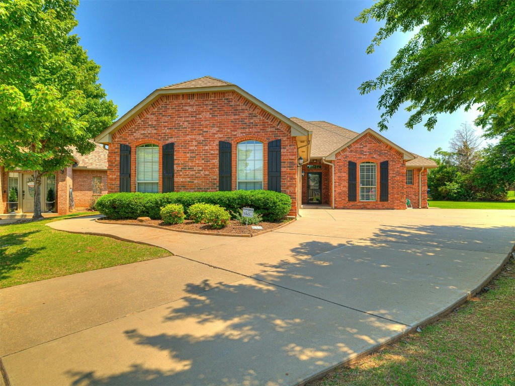15600 TRADITIONS DR, EDMOND, OK 73013, photo 1 of 47