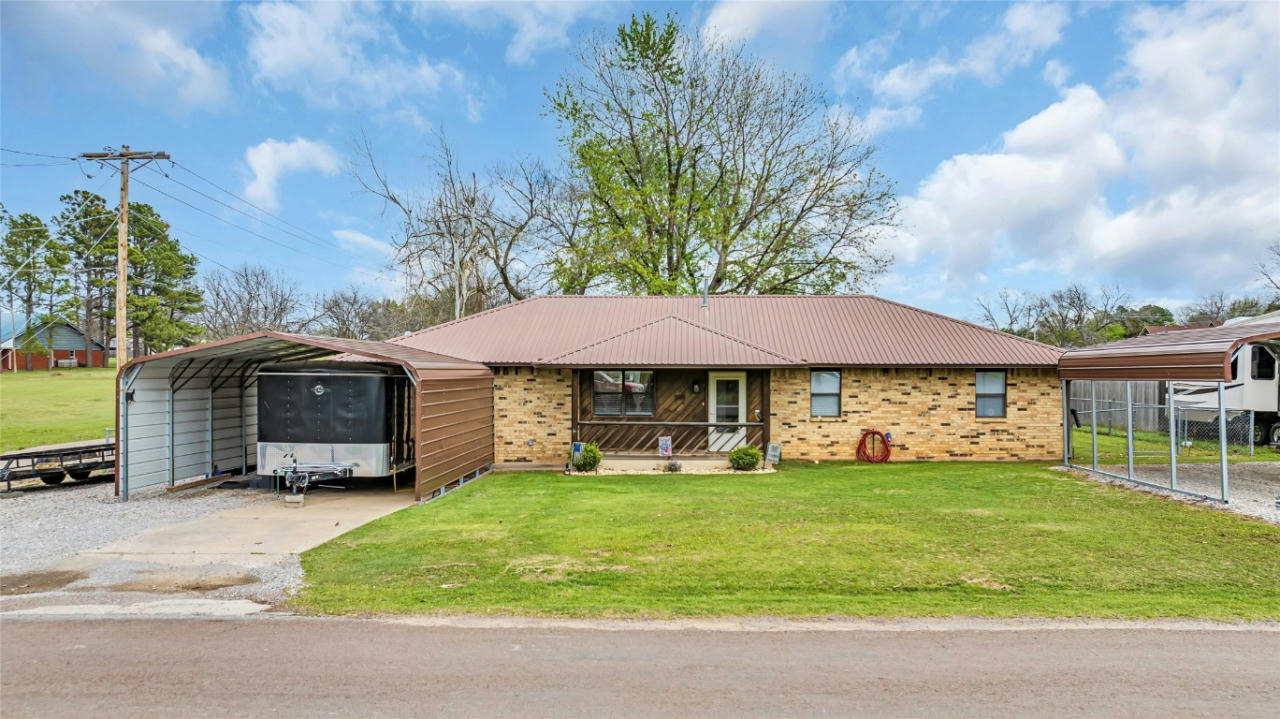 209 S EAST AVE, WYNNEWOOD, OK 73098, photo 1 of 46