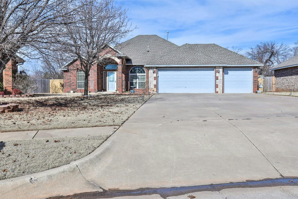 1305 NW 19TH ST, MOORE, OK 73170, photo 1 of 35