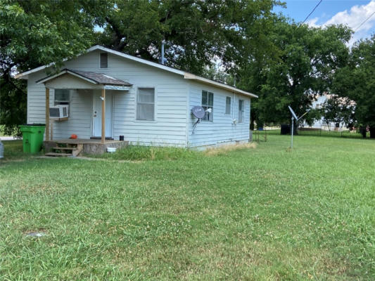 501 E BDWY, OKEMAH, OK 74859, photo 2 of 4