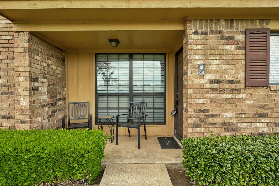 814 TWO FORTY PL, OKLAHOMA CITY, OK 73139, photo 1 of 36