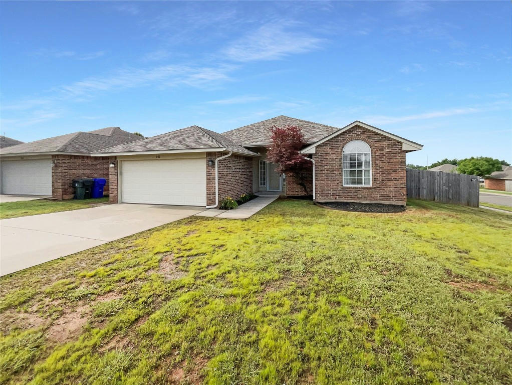 800 SHADOWHILL ST, NORMAN, OK 73071, photo 1 of 15