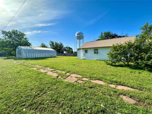 402 S MONROE ST, HOBART, OK 73651 - Image 1