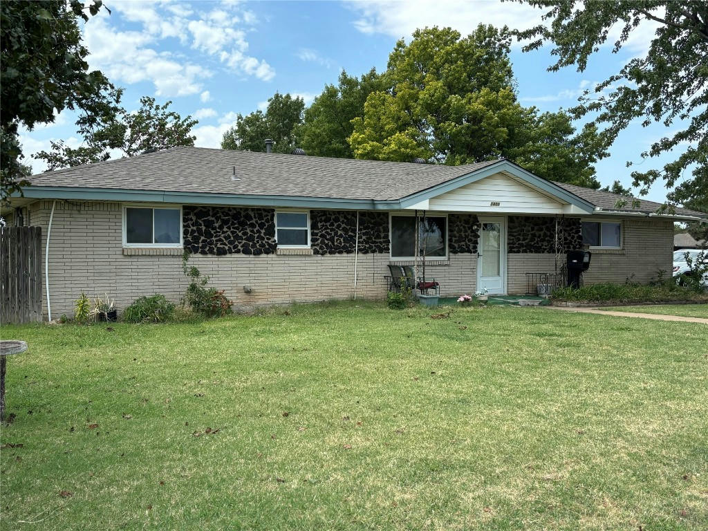 1401 S BROADWAY ST, MOORE, OK 73160, photo 1 of 24