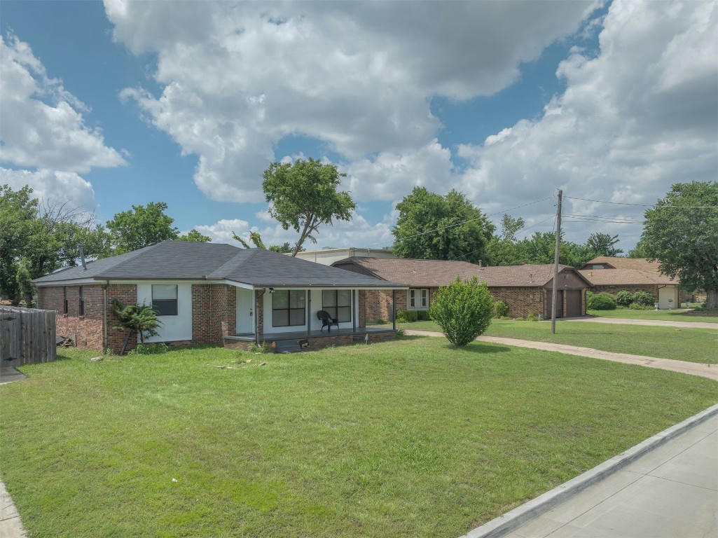 2831 LARKSPUR RD, MOORE, OK 73160, photo 1 of 50