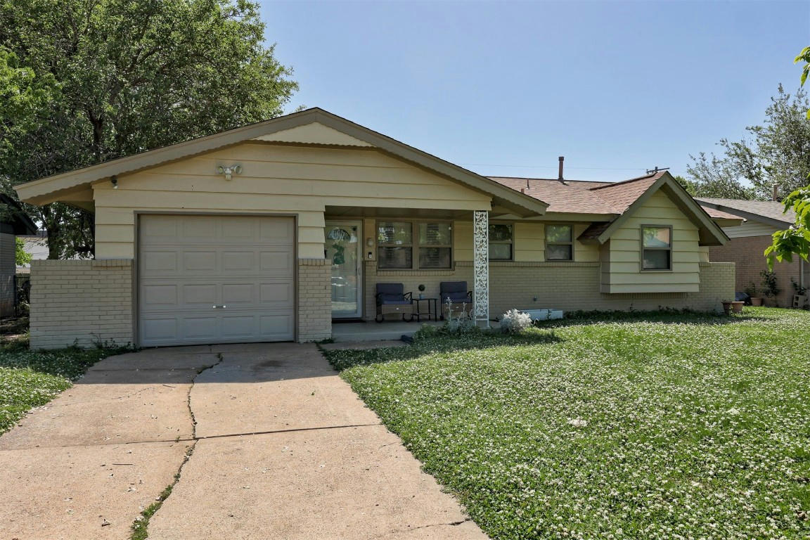 1108 N NORMAN AVE, MOORE, OK 73160, photo 1 of 23