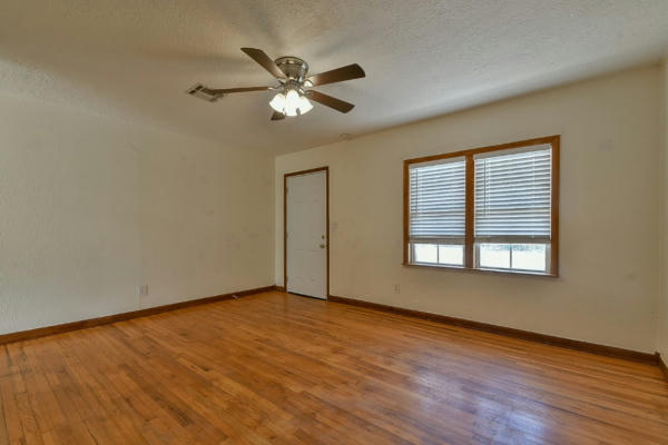 912 N COCKREL AVE, NORMAN, OK 73071, photo 4 of 20