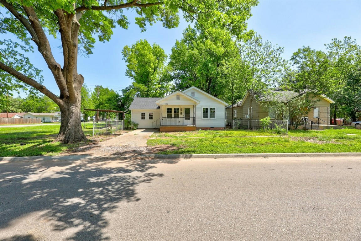 726 N CHICKASAW ST, PAULS VALLEY, OK 73075, photo 1 of 19