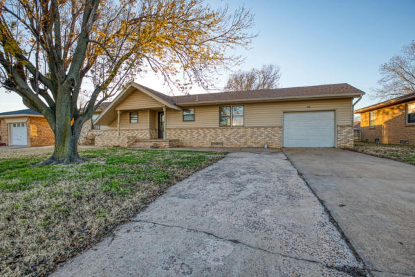 834 MIMOSA DR, WATONGA, OK 73772 - Image 1