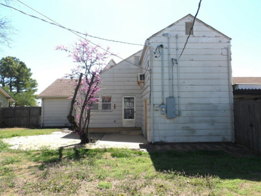 225 NW 1ST ST, MOORE, OK 73160, photo 3 of 11