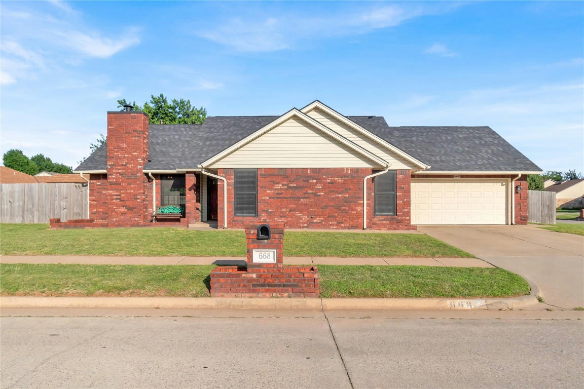 668 WATERVIEW RD, OKLAHOMA CITY, OK 73170, photo 1 of 43