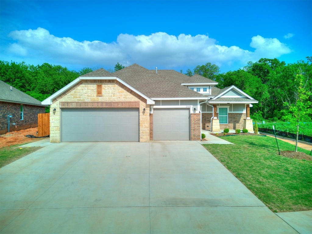 2408 CREEK SIDE CIR, Moore, OK 73160 Single Family Residence For Sale