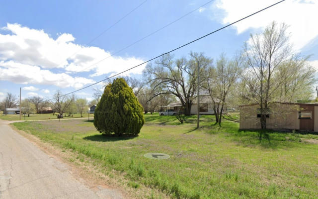 1113 N 7TH ST, SAYRE, OK 73662, photo 2 of 7