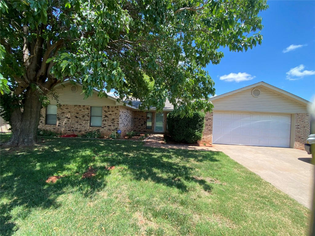 131 E BONITA DR, ELK CITY, OK 73644, photo 1 of 40