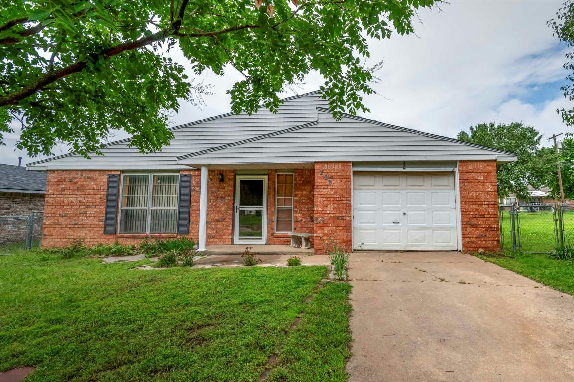 208 S 5TH ST, STROUD, OK 74079, photo 1 of 19